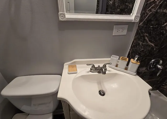 Luxe Loft Vibe With King - 4br 3ba *