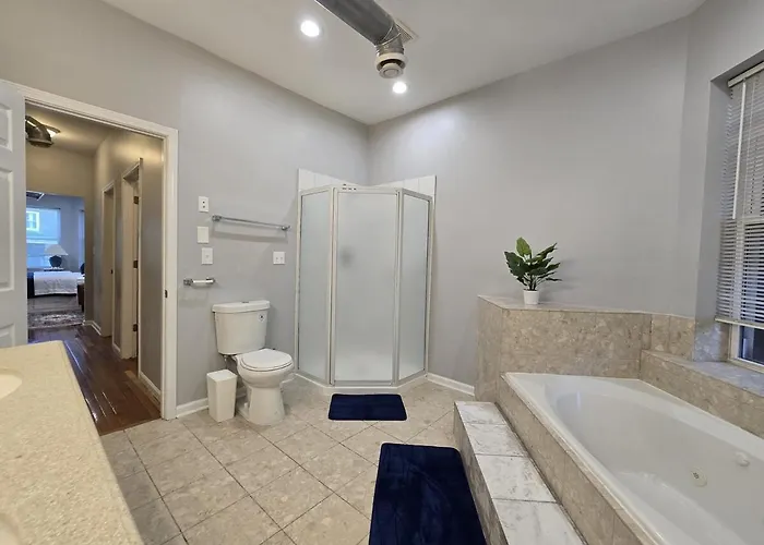 Luxe Loft Vibe With King - 4br 3ba Apartamento *