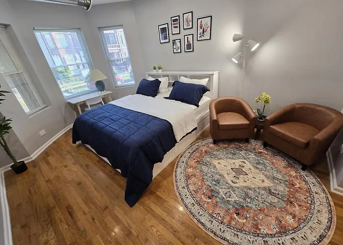 Luxe Loft Vibe With King - 4br 3ba Apartamento Chicago