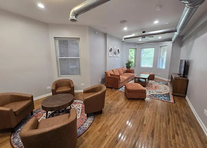 Luxe Loft Vibe With King - 4br 3ba * Chicago