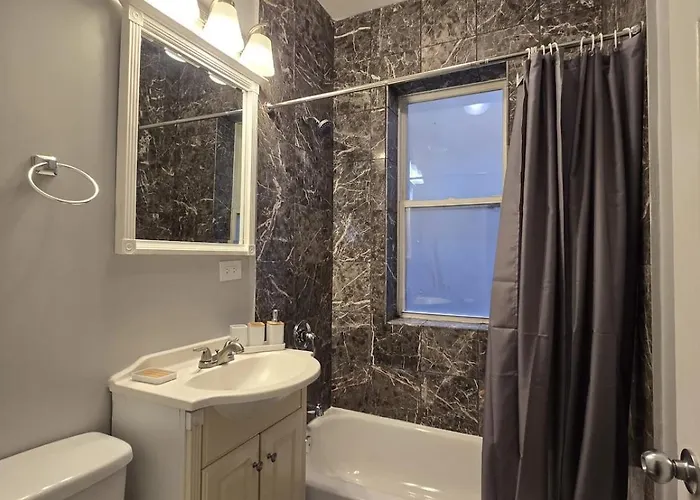 Apartamento Luxe Loft Vibe With King - 4br 3ba *