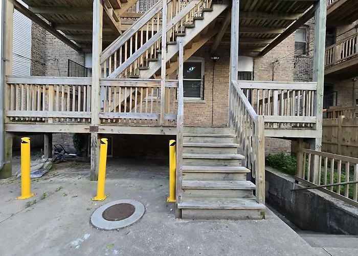 Luxe Loft Vibe With King - 4br 3ba Apartamento Chicago