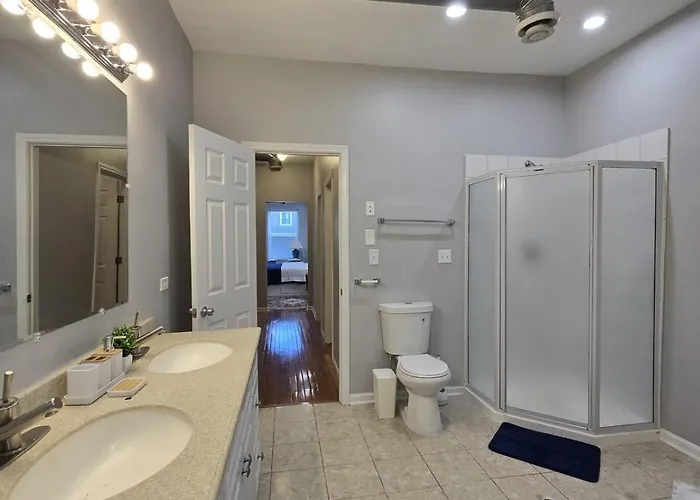 Luxe Loft Vibe With King - 4br 3ba * Chicago